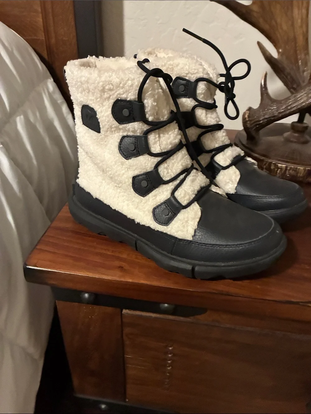 Sorel Cream Sherpa and Black Lace-Up Winter Boots